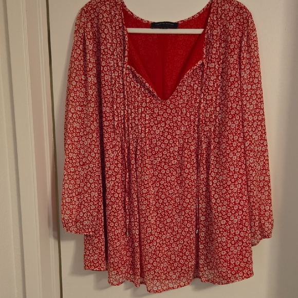 Tommy Hilfiger Tops - Tommy Hilfiger Red and White Floral Blouse